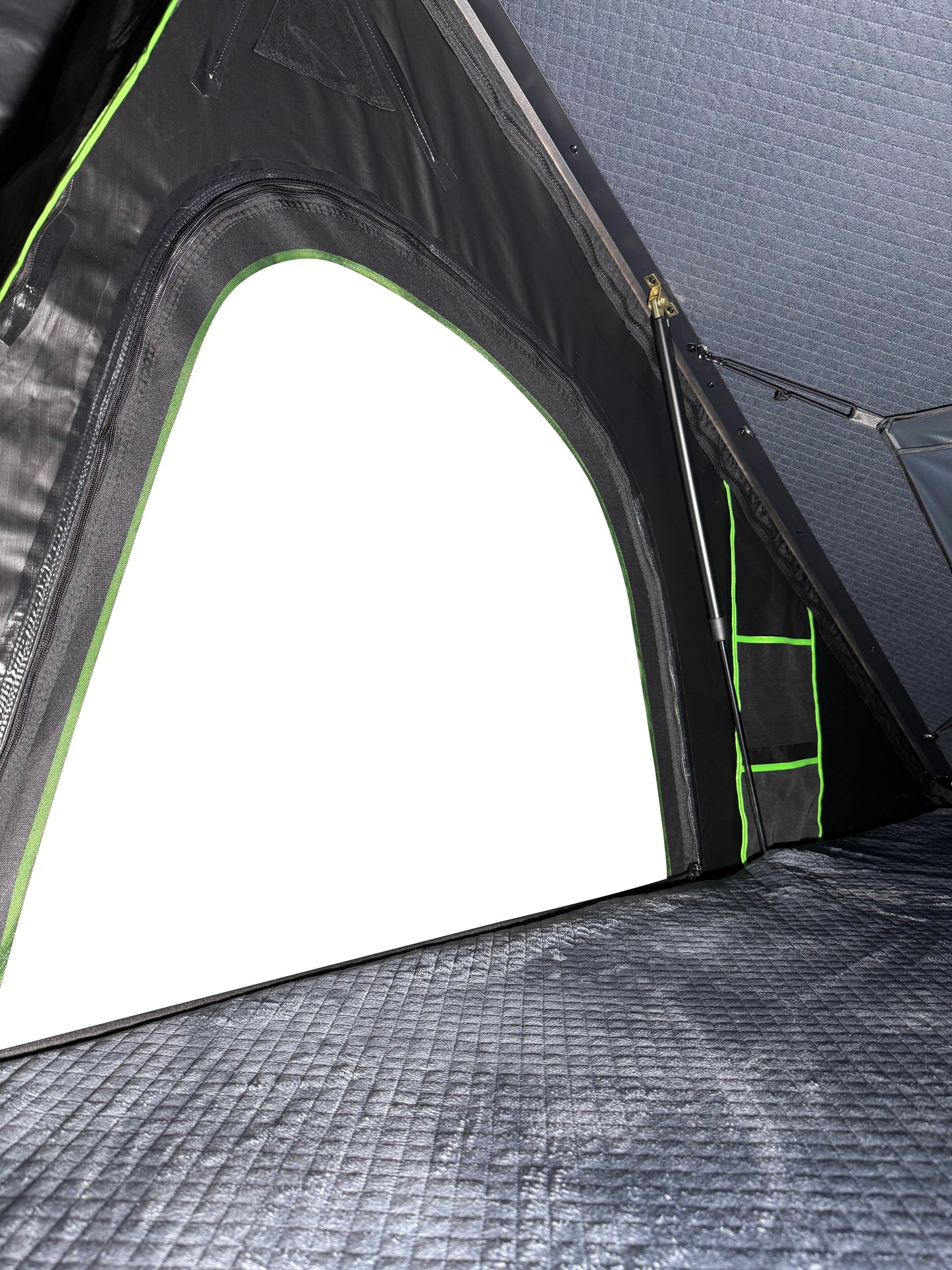 Commando Xlite Rooftop Tent Inside Window Image