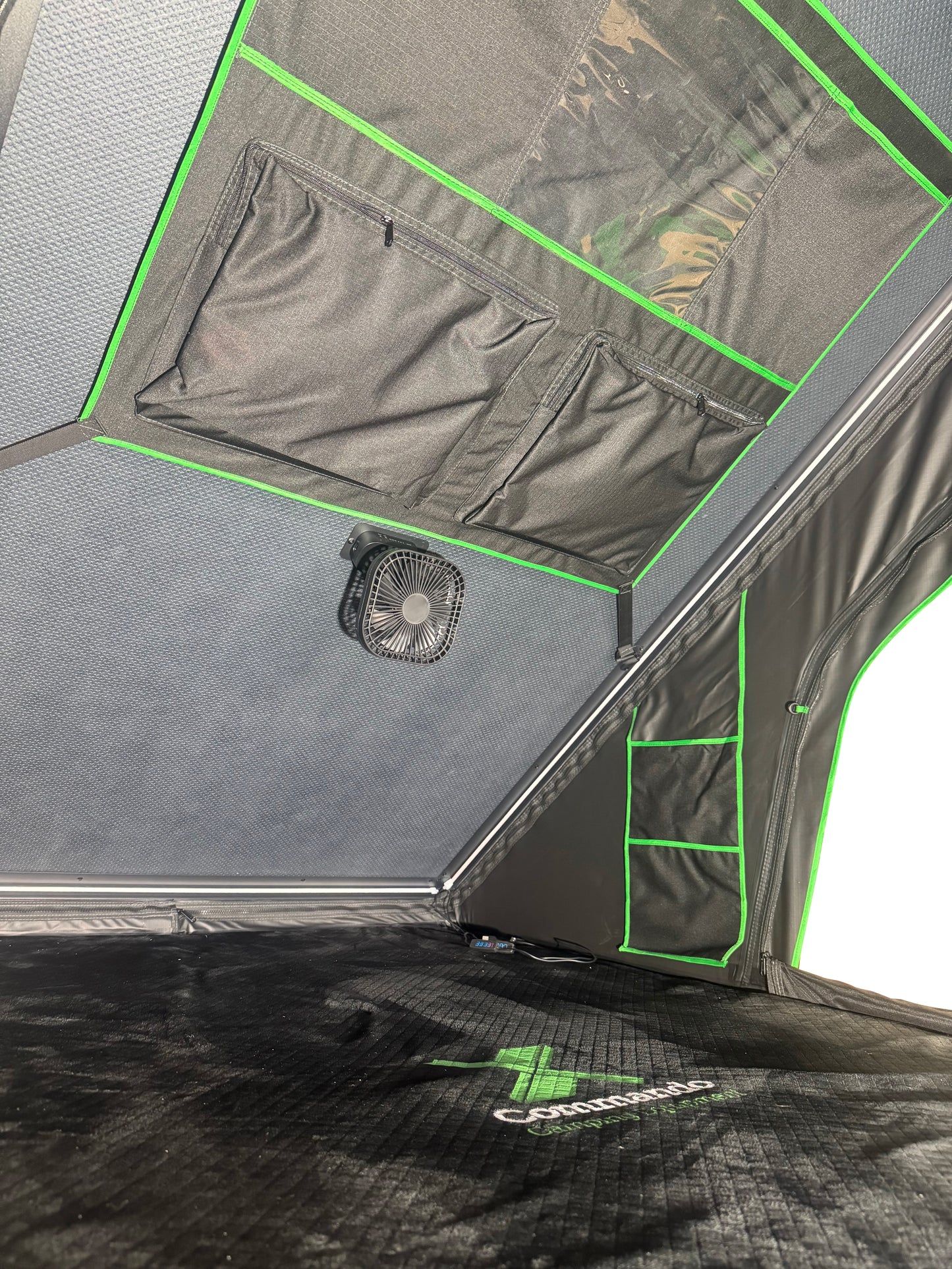 Commando Xplorer Deluxe Rooftop Tent Inside Image